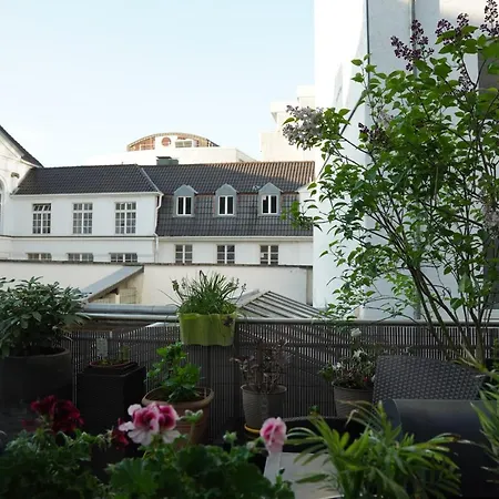 Bright, Spacious With A Lovely Terrace In The Heart Of Apartmán *